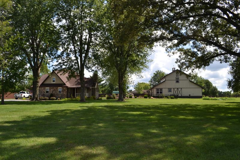 2306 Deep Draw Rd, Crossville, TN 38555