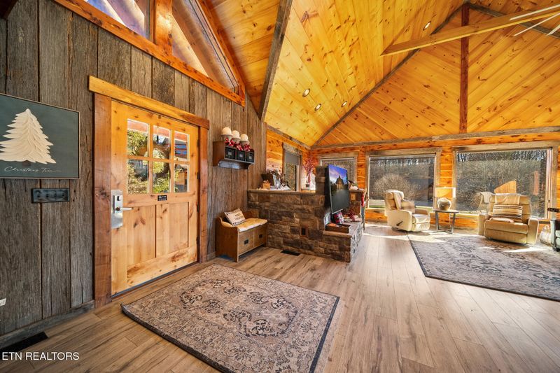2307 Wild Heron Way, Sevierville, TN 37862