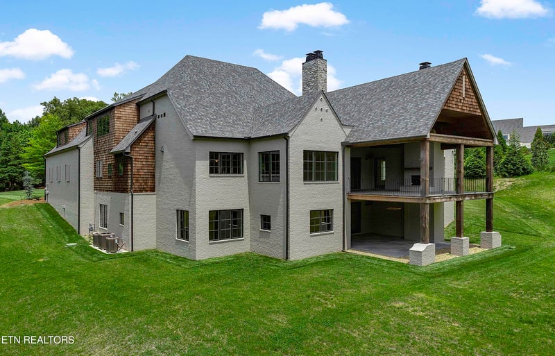 2307 Woodland Reserve Ln, Knoxville, TN 37919