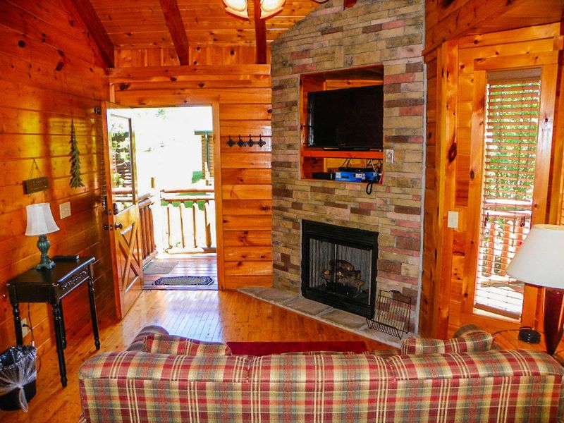 2308 River Port Way, Pigeon Forge, TN 37863