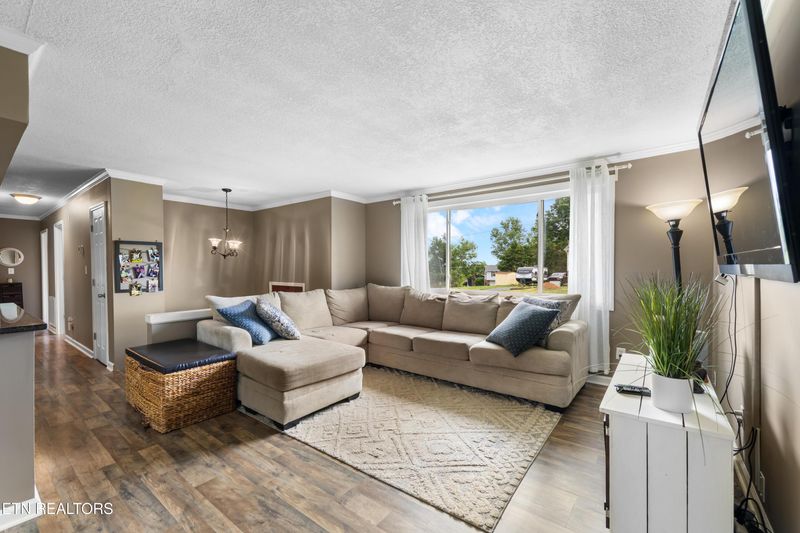 2309 Eau Clair Dr, Maryville, TN 37803
