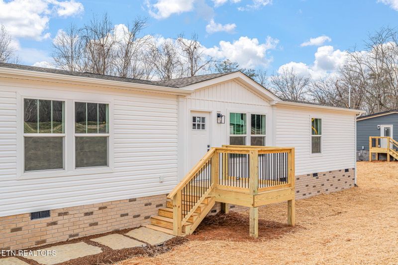 231 Bostie Maire Ln, Clinton, TN 37716