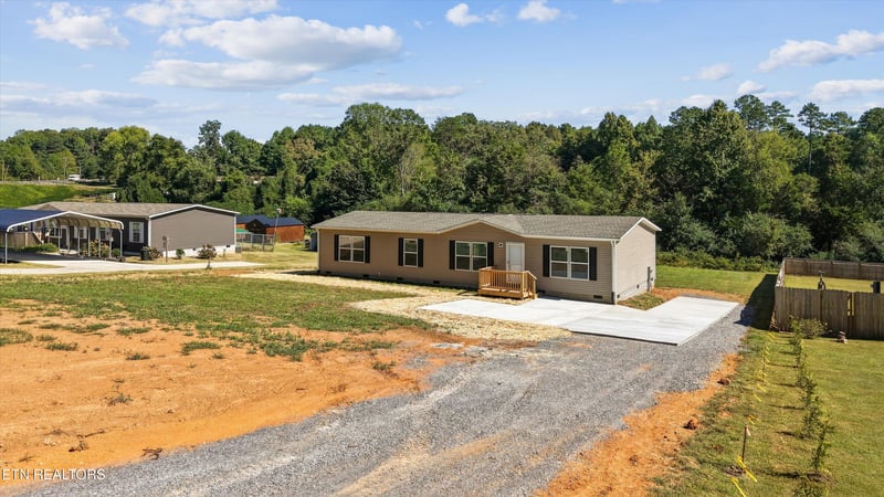 231 County Road 567, Englewood, TN 37329