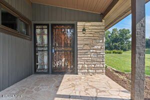 231 Cumberland View Rd, Clinton, TN 37716