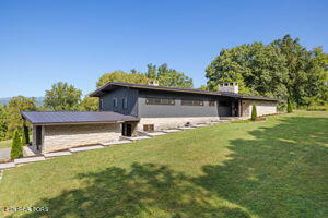 231 Cumberland View Rd, Clinton, TN 37716