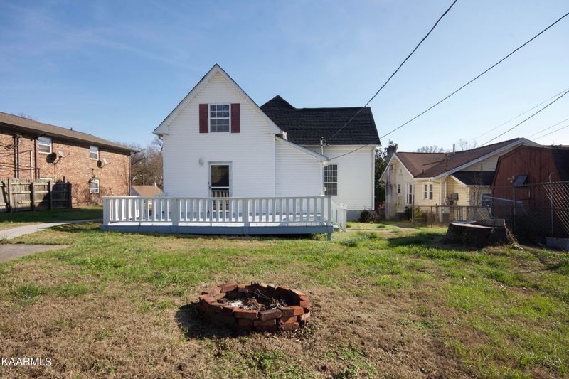 231 E Oldham Ave, Knoxville, TN 37917