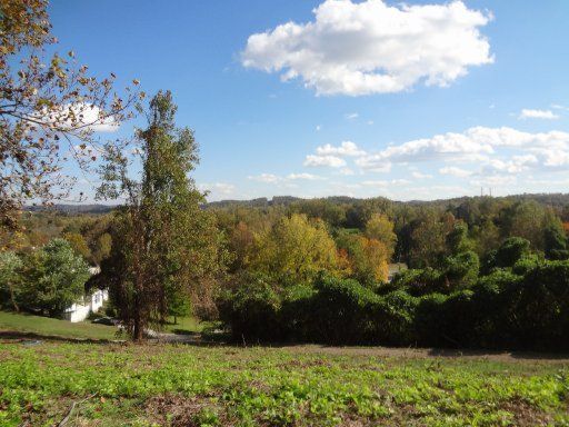 231 Hillside Dr, Harriman, TN 37748