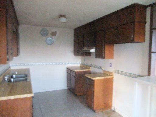 231 Hillside Dr, Harriman, TN 37748