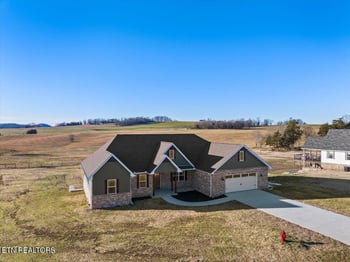 231 Lakeside Meadows Cir, Madisonville, TN 37354