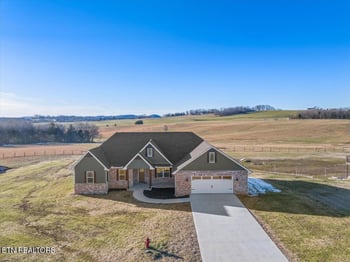 231 Lakeside Meadows Cir, Madisonville, TN 37354