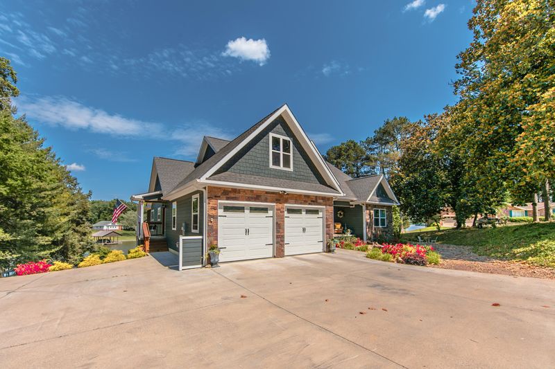 231 Mainsail Rd, Kingston, TN 37763