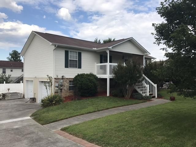 231 River Valley Cir, Sevierville, TN 37862