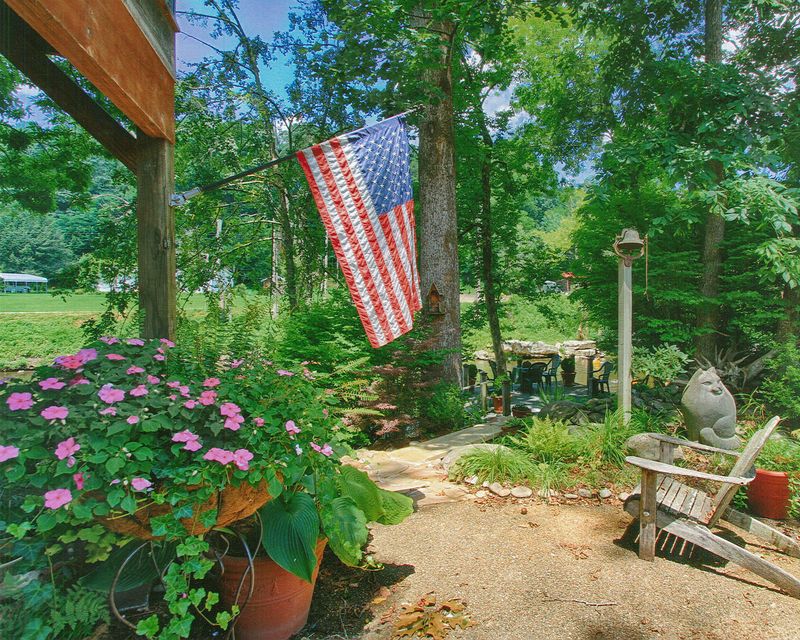 231 Riverview Rd, Townsend, TN 37882