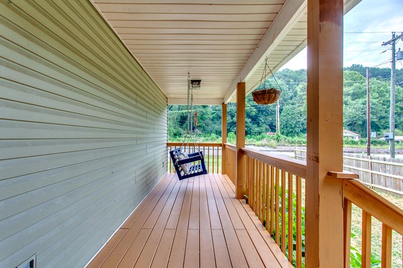 231 Slatestone Rd, Briceville, TN 37710