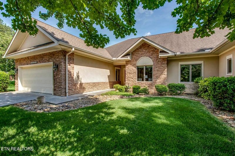 231 Tanasi Lagoon Dr, Loudon, TN 37774