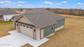 231 Tuttle Ln, Crossville, TN 38571