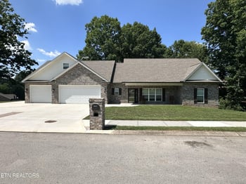 2310 Argonne Dr, Maryville, TN 37804