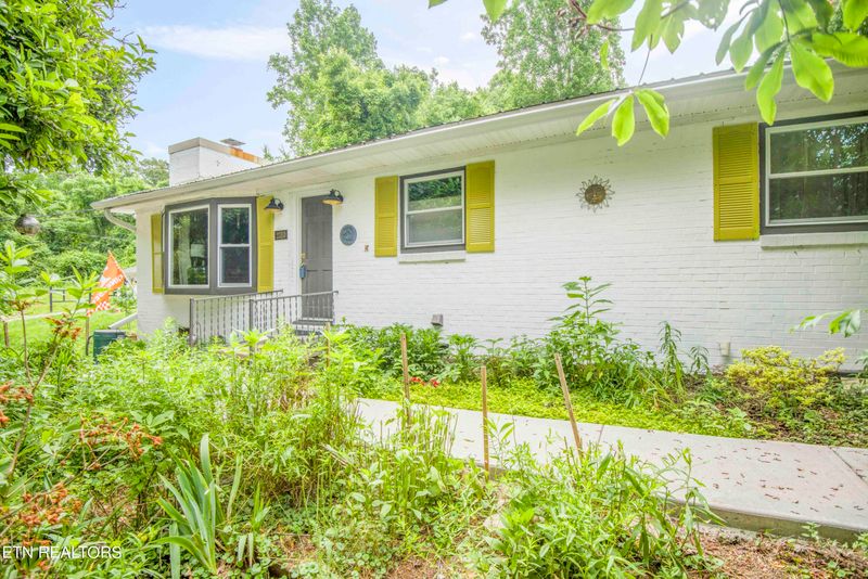 2310 Mount Olive Rd, Knoxville, TN 37920