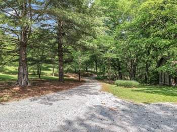 2310 W Gallaher Ferry Rd, Knoxville, TN 37932