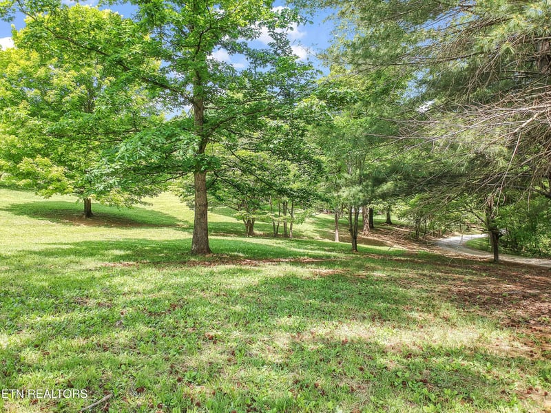 2310 W Gallaher Ferry Rd, Knoxville, TN 37932