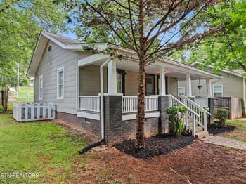 2311 Cedar Ln, Knoxville, TN 37918