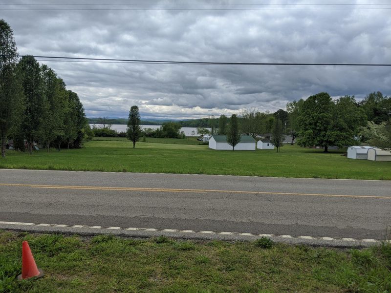 2311 River Rd, Kingston, TN 37763