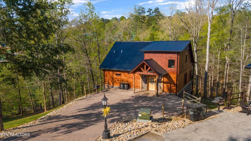 2311 Wild Heron Way, Sevierville, TN 37862