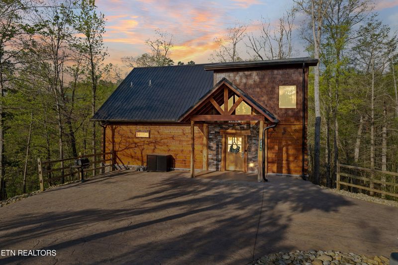 2311 Wild Heron Way, Sevierville, TN 37862