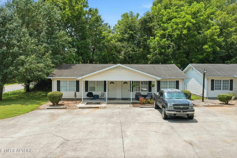 2312 Boyds Creek Hwy, Sevierville, TN 37876