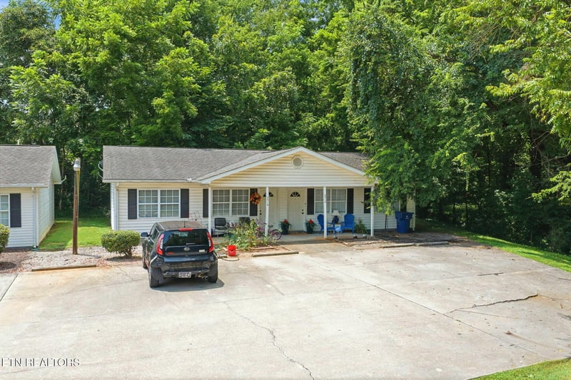 2312 Boyds Creek Hwy, Sevierville, TN 37876