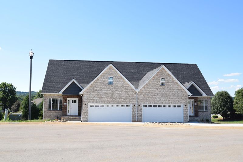 2312 Ella Ct, Morristown, TN 37814
