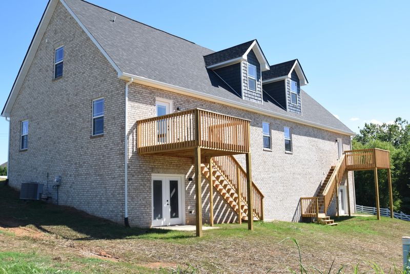 2312 Ella Ct, Morristown, TN 37814