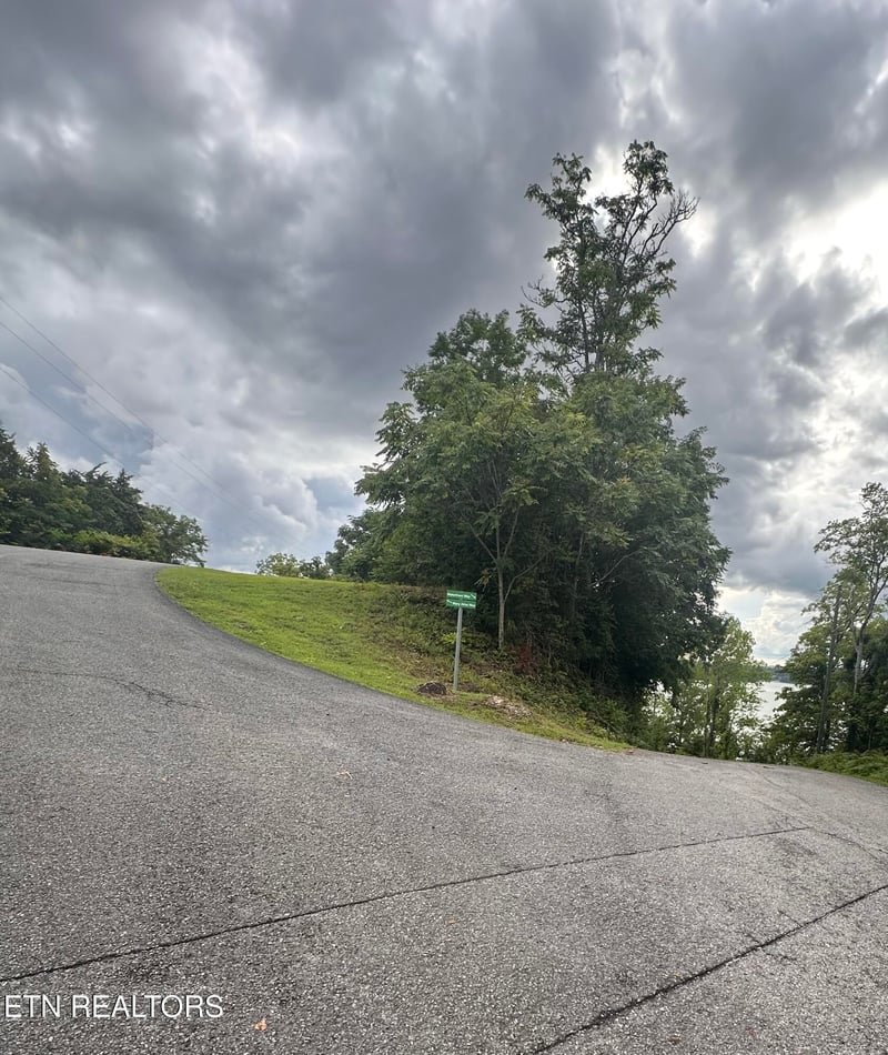 2312 Mary Alice Way, Sevierville, TN 37876