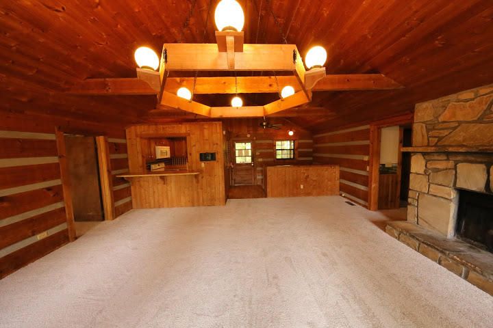 2312 Summer Ln, Sevierville, TN 37876