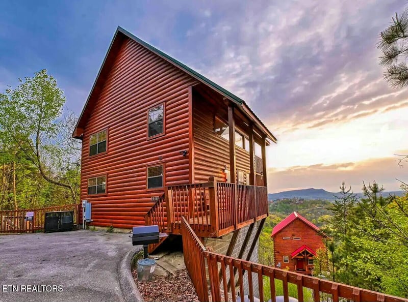 2313 Fox Berry Way, Sevierville, TN 37876