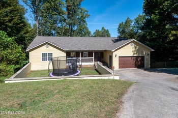 2314 Myers Cir, Louisville, TN 37777