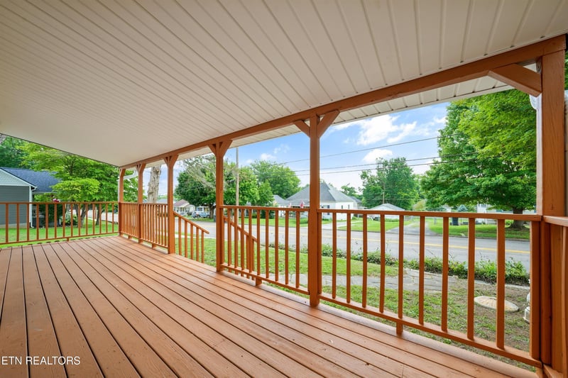 2315 Holbrook Dr, Knoxville, TN 37918