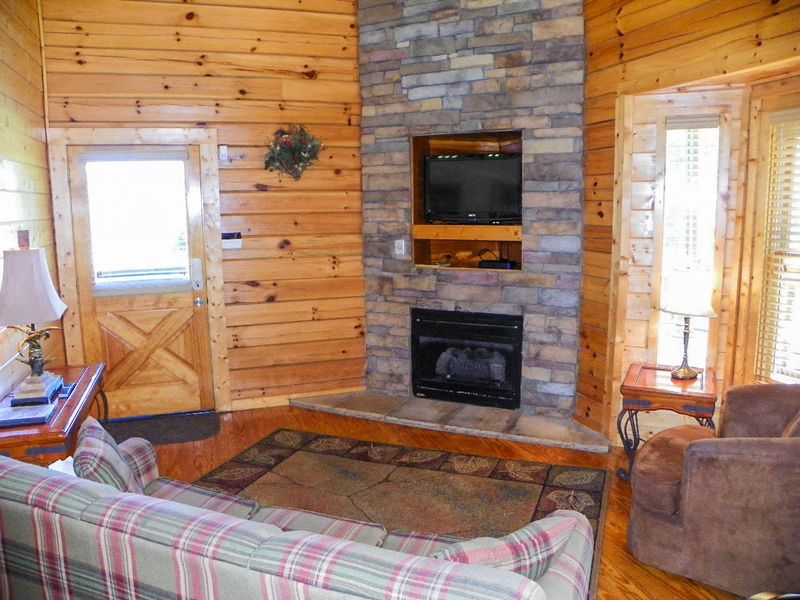 2315 River Port Way, Pigeon Forge, TN 37863