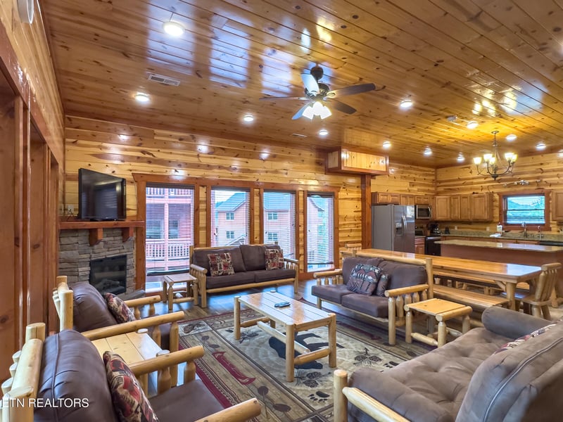 2316 Boulder Way, Sevierville, TN 37862