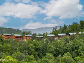 2316 Boulder Way, Sevierville, TN 37862