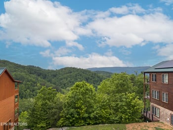 2316 Boulder Way, Sevierville, TN 37862