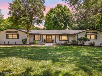 2316 Cove Field Rd, Knoxville, TN 37919