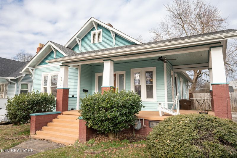 2317 E 5th Ave, Knoxville, TN 37917