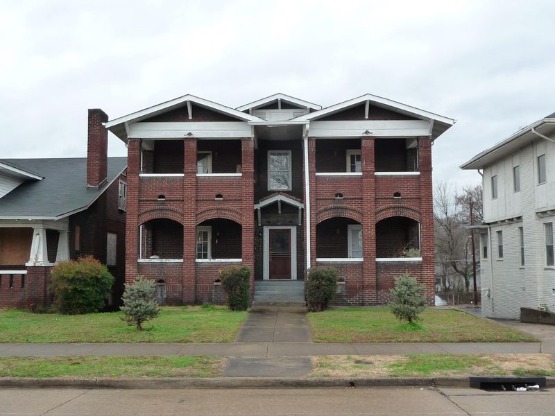 2317 E Magnolia Ave, Knoxville, TN 37917