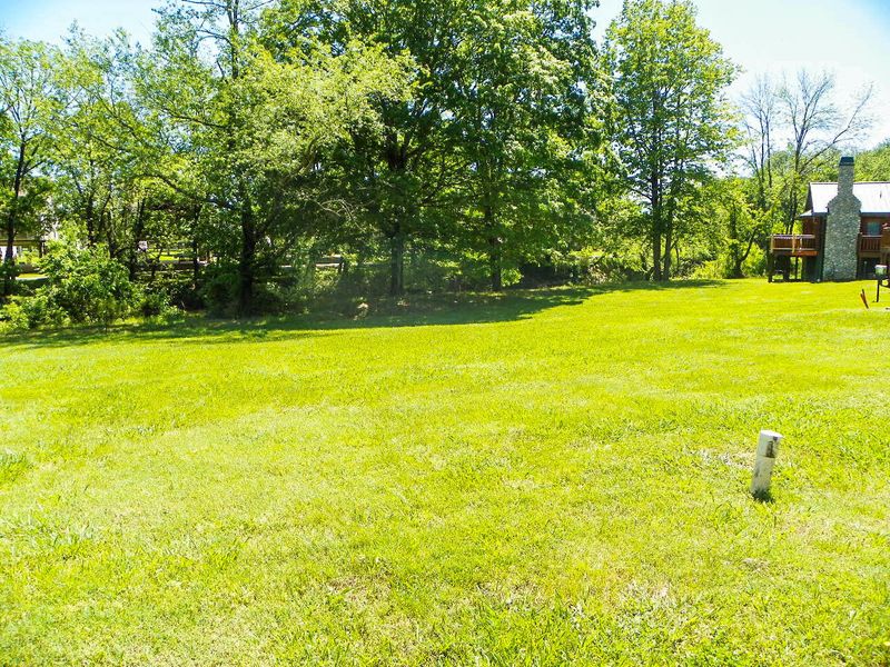 2317 River Port Way, Pigeon Forge, TN 37863