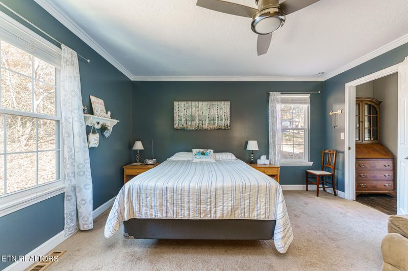 2318 Arch Rock Dr, Sevierville, TN 37876