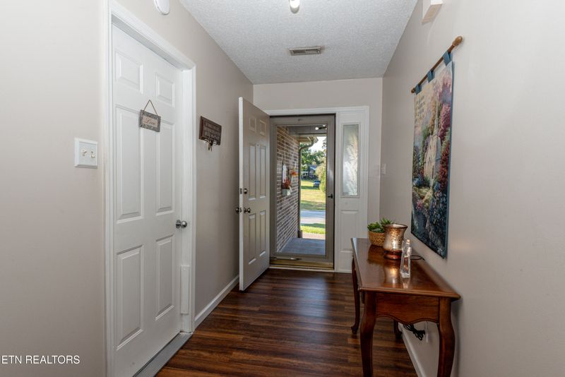 2318 Dublin Dr, Maryville, TN 37803