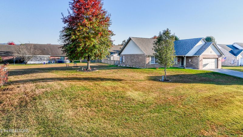 2318 Dublin Dr, Maryville, TN 37803