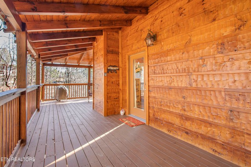 2318 Whipoorwill Hill Way, Sevierville, TN 37862
