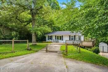 2319 Woods Smith Rd, Knoxville, TN 37921